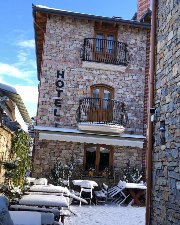 Hotel Ambassador Voskopojë מראה חיצוני תמונה
